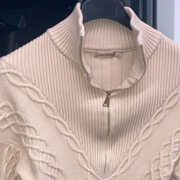 Women's Cable Knit Sweater - Cream 74 % VISCOSE 26 POLYAMIDE SIZE MEDIUM - Picture 7 of 7